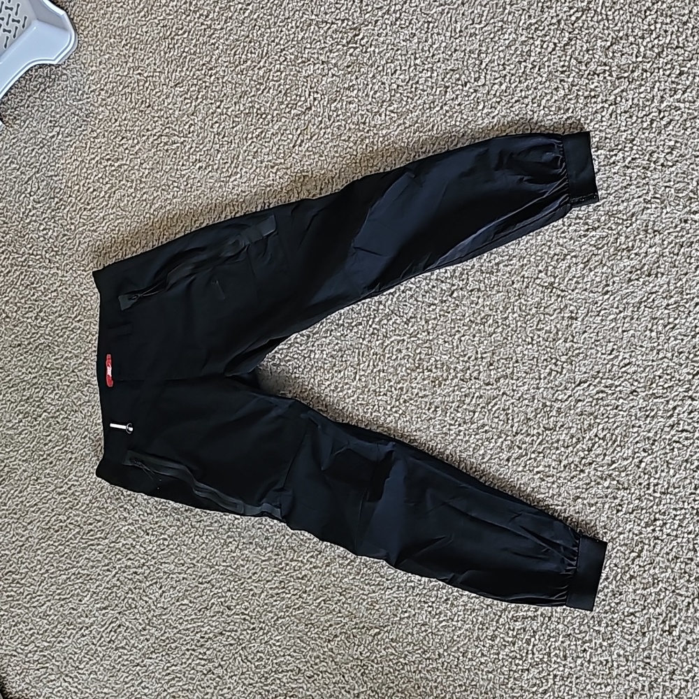 Nike tech woven pants 2.0